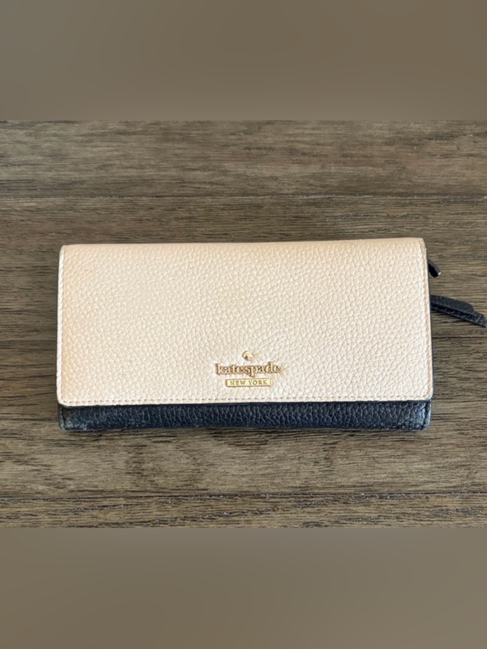 [Kate Spade] Snap-Button Medium Sized 2-Tone Beige/Black Leather Designer Wallet - Picture 2 of 12